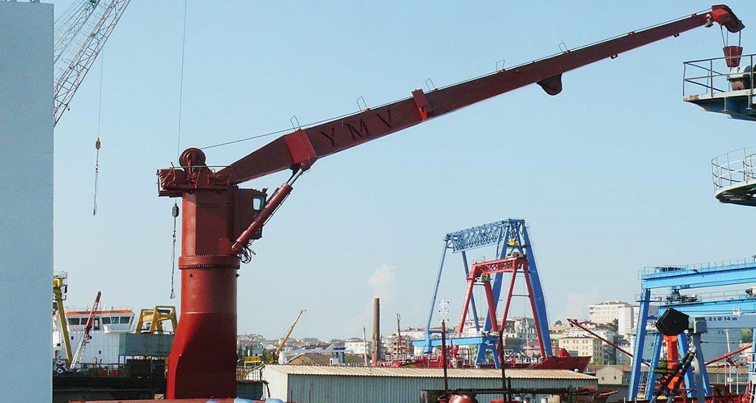 ship cargo crane